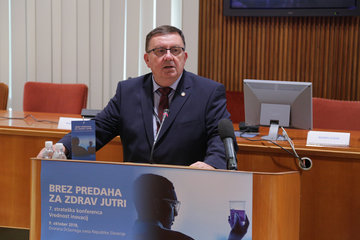 Samo Fakin, Minister of Health